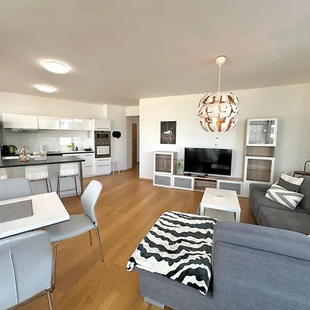 Daire 3 Apartment, Terrace, New Building, Old Bratislava